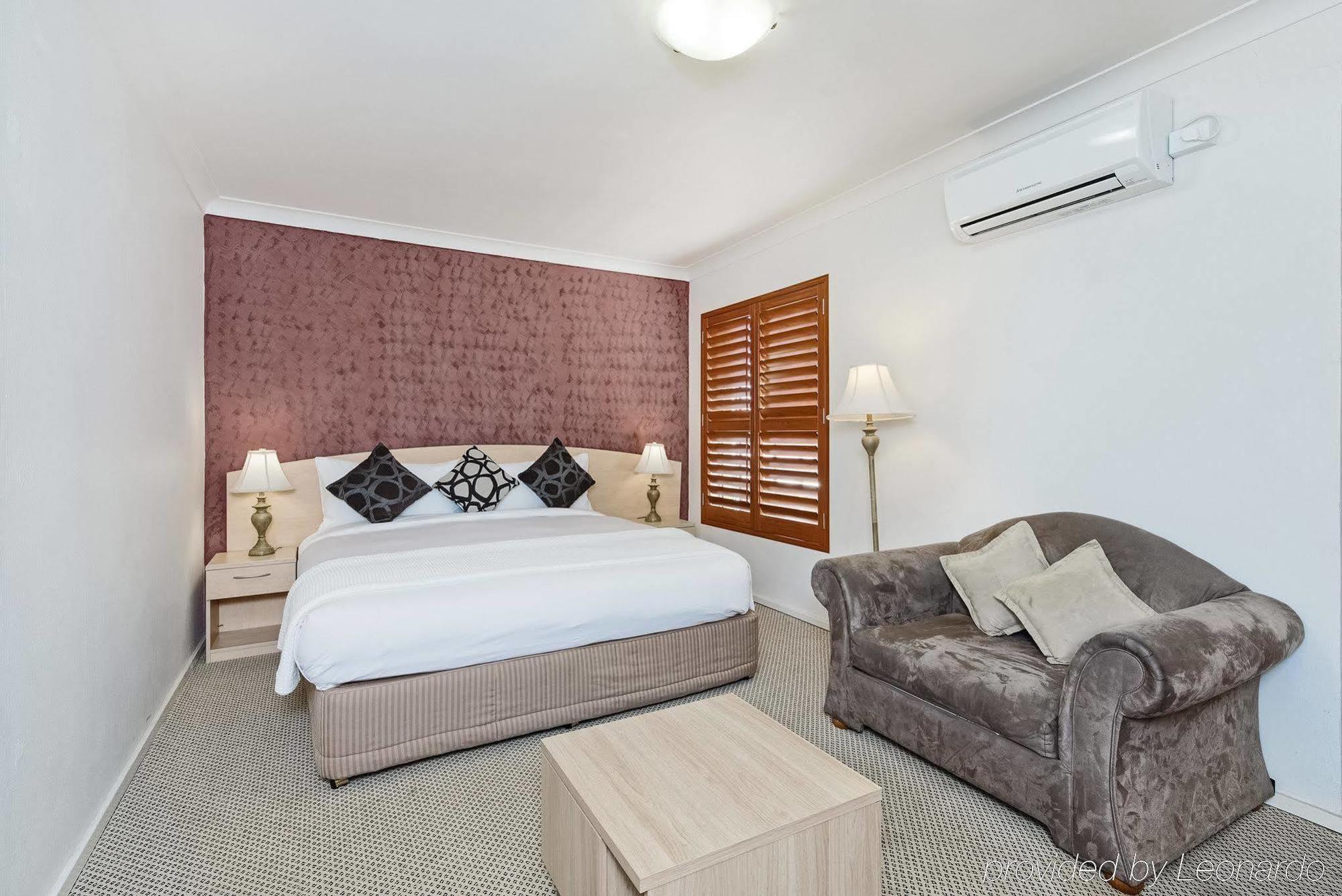 Country Plaza Motel Taree Exterior foto