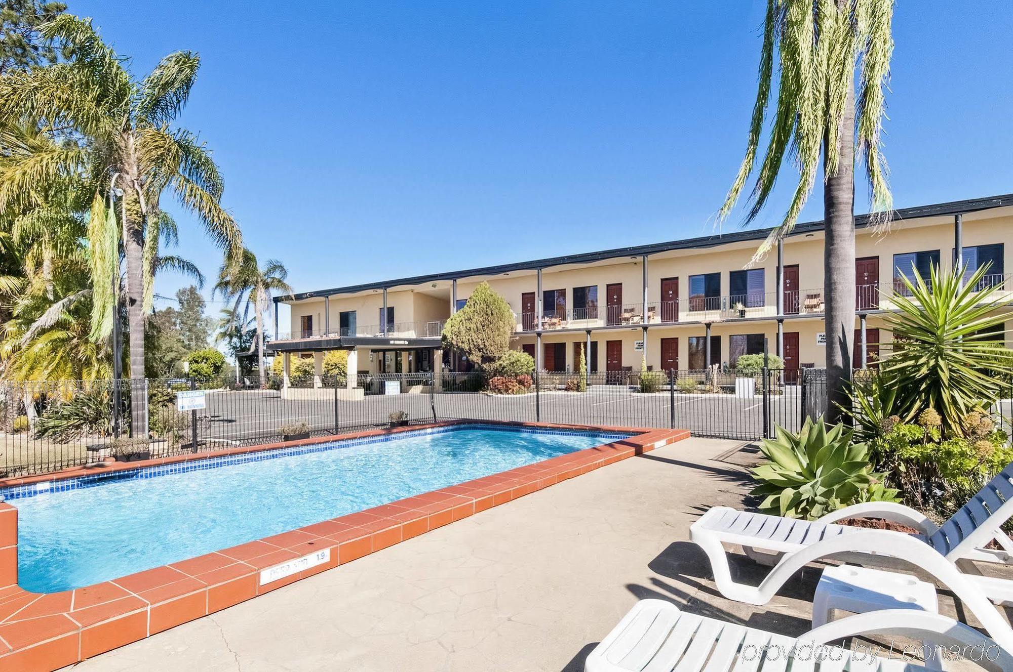 Country Plaza Motel Taree Exterior foto